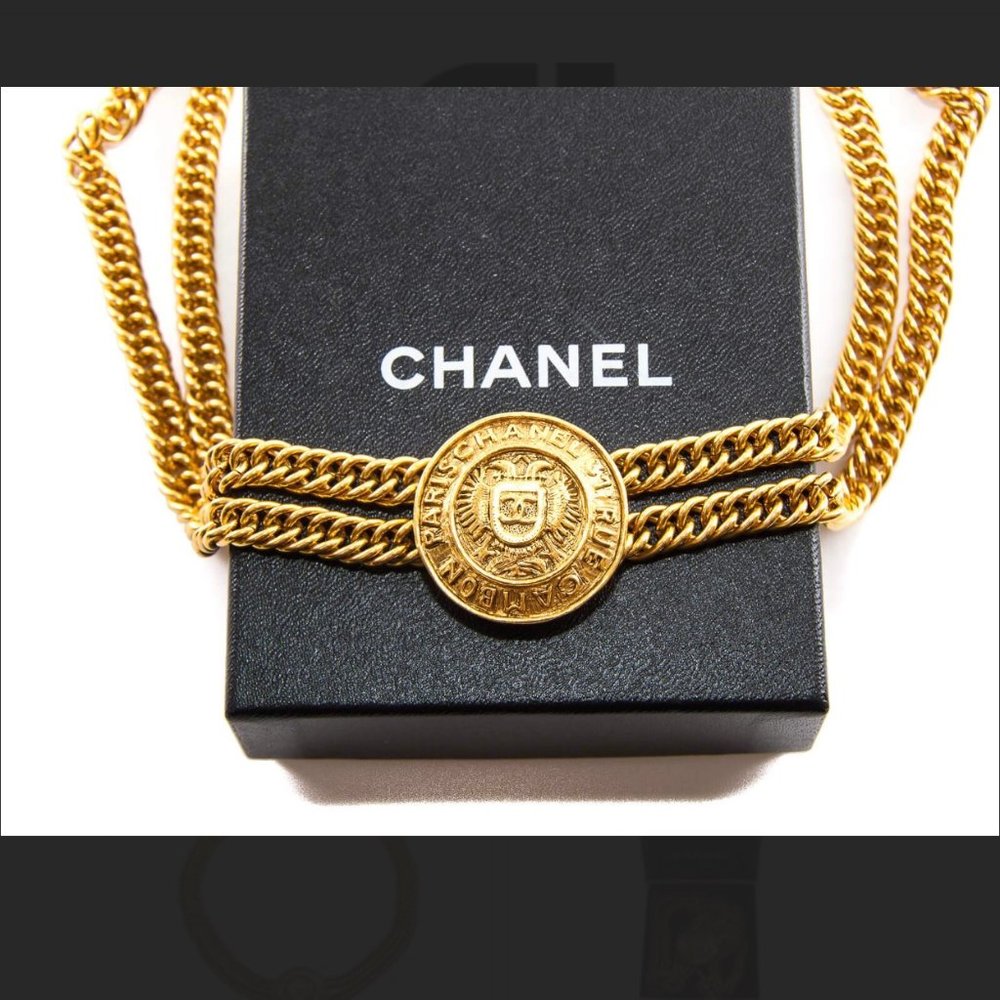 Authentic CHANEL Necklace - Picture 4 of 6